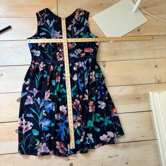 Talbots EUC Women's Navy Floral Chiffon Surplice Neck Sleeveless Dress 16P - Picture 7 of 7